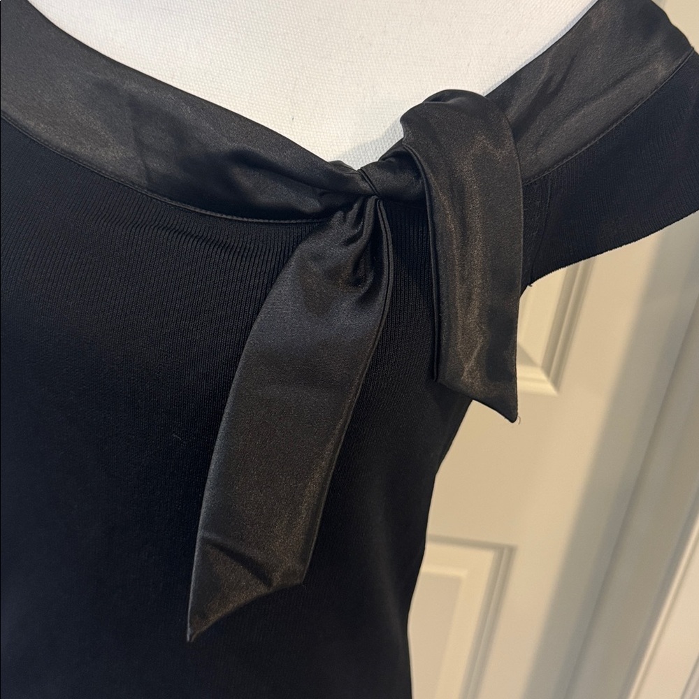 Dolce Cabo Black Sleeveless Sweater with Bow, Size L - Picture 2 of 7